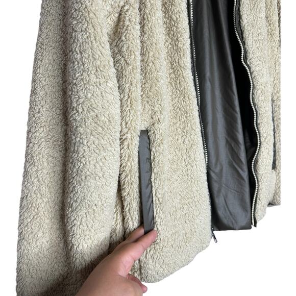 Patagonia Fleece Ivory Fluffy Warm Cozy Wind Jacket Full Zip Sweater Size Large - Picture 8 of 11